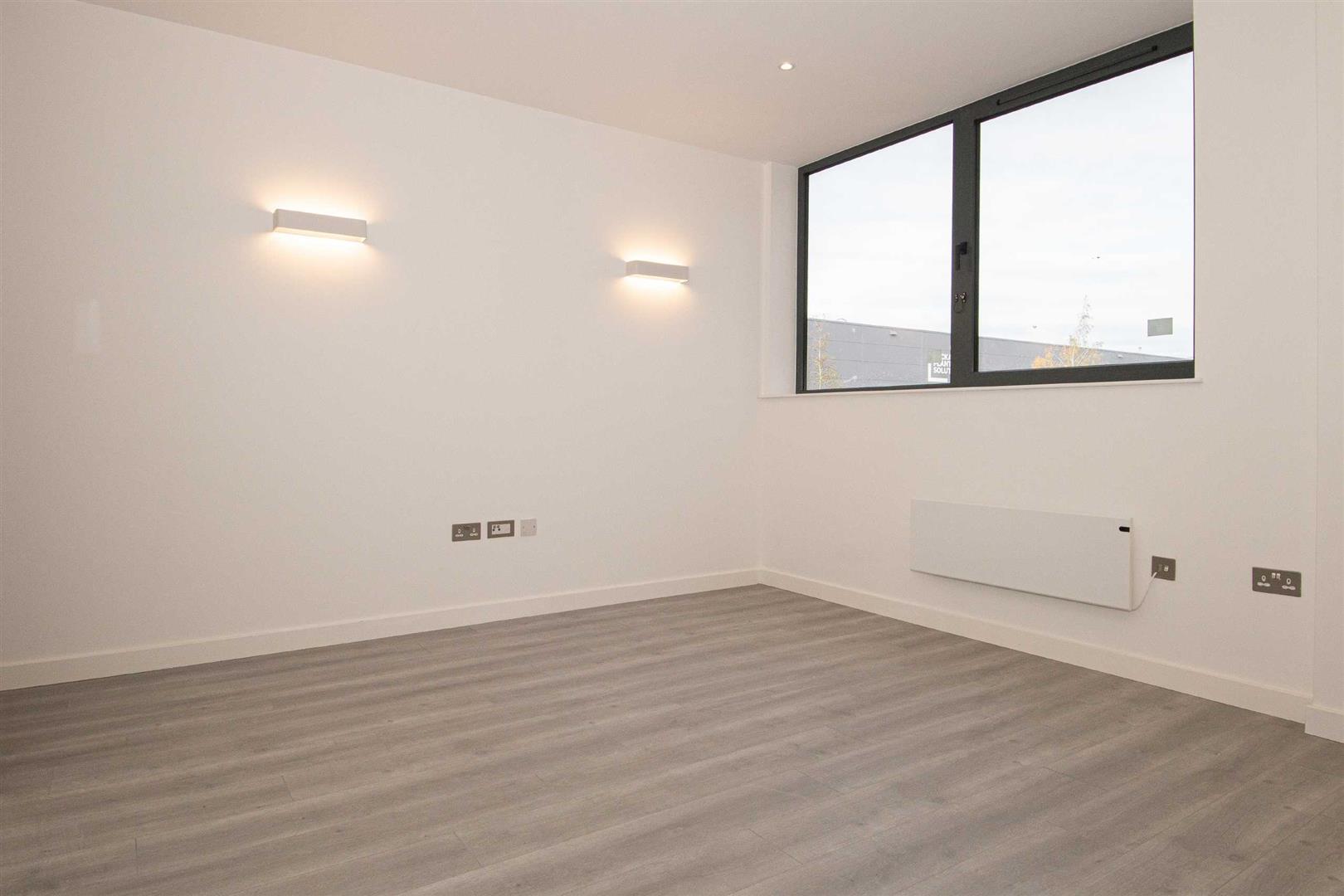 2 Foxhunter Drive, Linford Wood, Milton Keynes